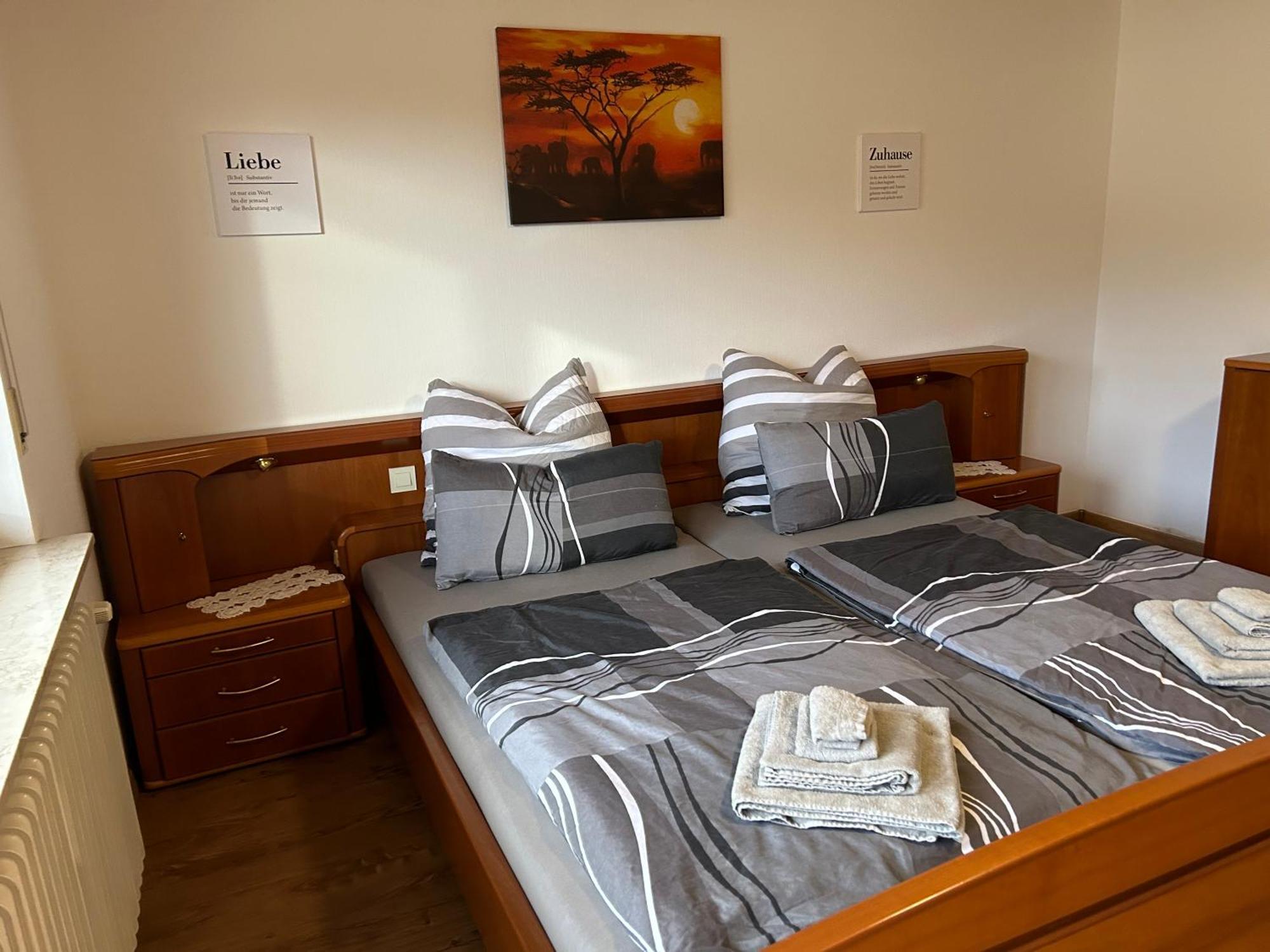 Ferien- Und Monteurwohnung Zum Waldblick Buitenkant foto