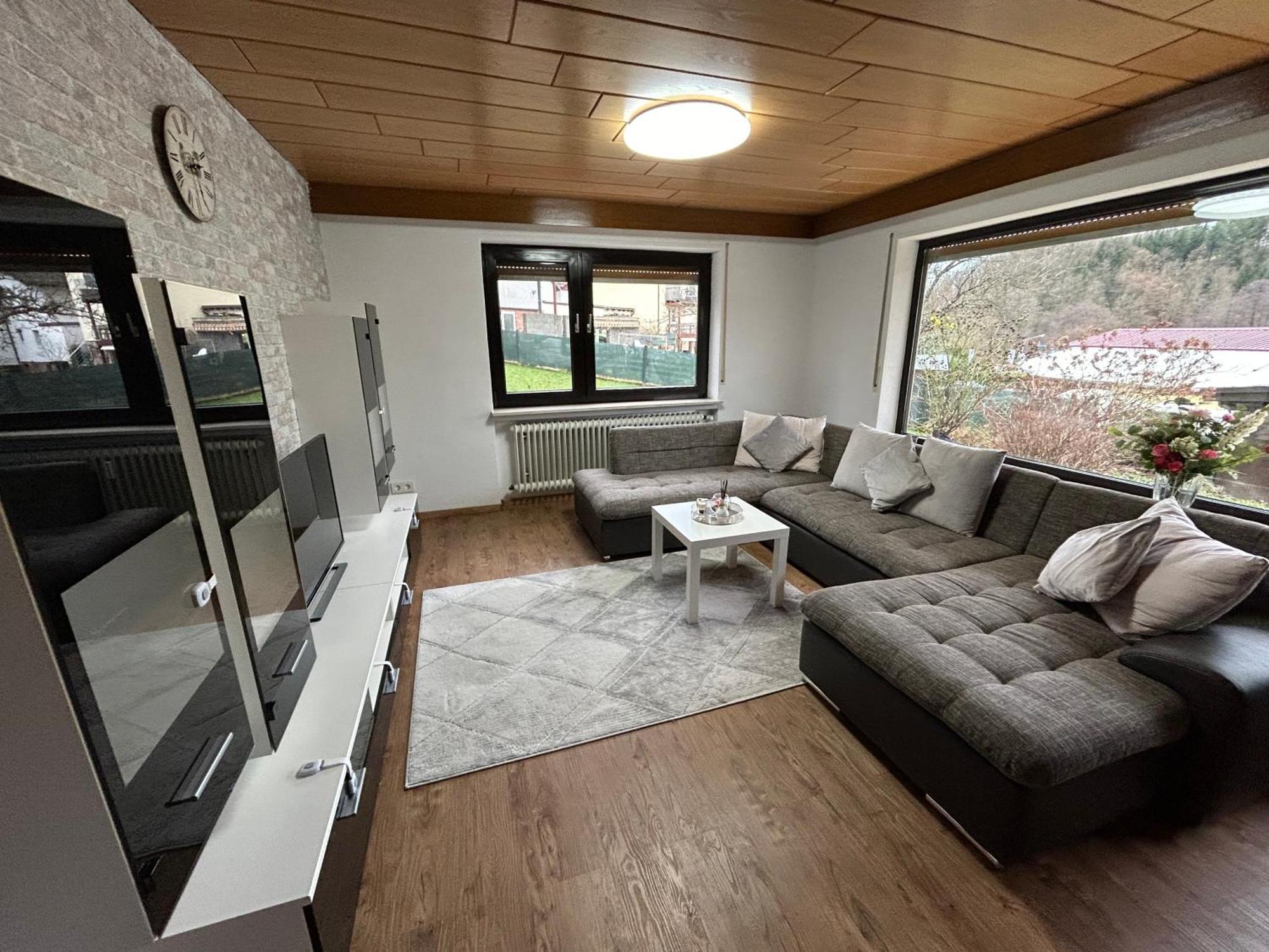 Ferien- Und Monteurwohnung Zum Waldblick Buitenkant foto